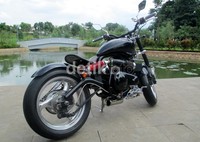 Meski hasilnya tidak mirip dengan Hell Cat aslinya, karena motor Hell Cat aslinya menggunakan mesin Harley, tapi karena tangan sang modifikator cukup handal maka Scorpio 2005 milik Ketut ini terlihat sama persis dengan tampilan Hell Cat yang diinginkannya. Aditya Maulana/detikOto.