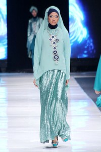 Monica Jufry The Bussy Pretty. Jakarta Fashion Week 2013 at Plaza Senayan. Jakarta. [Foto: Mohammad Abduh/Wolipop]