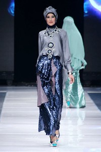 Monica Jufry The Bussy Pretty. Jakarta Fashion Week 2013 at Plaza Senayan. Jakarta. [Foto: Mohammad Abduh/Wolipop]