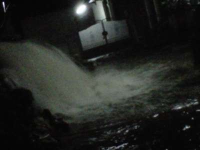 Tanggul Kali Laya di Cimanggis Jebol, Warga Khawatir Kebanjiran