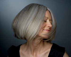 Cara Mengatasi Rambut Beruban Saat Usia Masih Muda