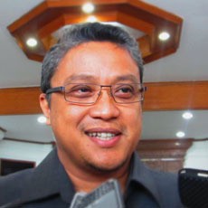 Dede Yusuf Diberi Banyak Saran oleh Dokter RSHS