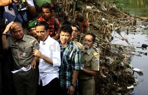 Jokowi Minta Tanggul Halim dan Makassar Sering Dikontrol