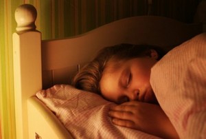Ingin Anak Pintar Mengingat Kata-kata? Beri Tidur Malam yang Cukup