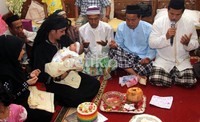 Lahir 12 September 2012 lalu, Limbad dan Bernazir menggelar akikah untuk Lim Bintang. Gus Mun/detikhot