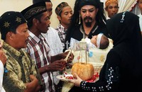 Di acara akikah itu digelar juga pengajian untuk Lim Bintang. Gus Mun/detikhot