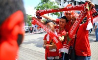Suporter Indonesia mulai mendatangi Stadion Bukit Jalil untuk menyaksikan pertandingan pertama anak-anak Merah Putih melawan Laos sore ini.