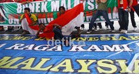 Berbagai aksesoris bahkan poster-poster dukungan akan mereka gelar di stadion.