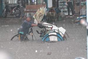 Menolongku Saat Terjebak Banjir