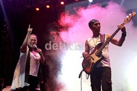 Rieka Roeslan mendedikasikan lagu Sepi untuk para jomblo yang hadir malam itu.