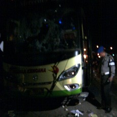 Tabrak Bidan Desa Hingga Tewas, Bus Pahala Kencana Nyaris Dibakar