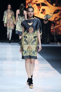 Ghea Panggabean Symbolism. Jakarta Fashion Week 2013 at Plaza Senayan. Jakarta. [Foto: Mohammad Abduh/Wolipop]