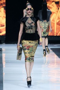 Ghea Panggabean Symbolism. Jakarta Fashion Week 2013 at Plaza Senayan. Jakarta. [Foto: Mohammad Abduh/Wolipop]