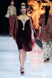 Ghea Panggabean Symbolism. Jakarta Fashion Week 2013 at Plaza Senayan. Jakarta. [Foto: Mohammad Abduh/Wolipop]