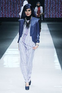 Restu Anggraini THREELOGY. Jakarta Fashion Week 2013 at Plaza Senayan. Jakarta. [Foto: Mohammad Abduh/Wolipop]