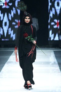 Restu Anggraini THREELOGY. Jakarta Fashion Week 2013 at Plaza Senayan. Jakarta. [Foto: Mohammad Abduh/Wolipop]