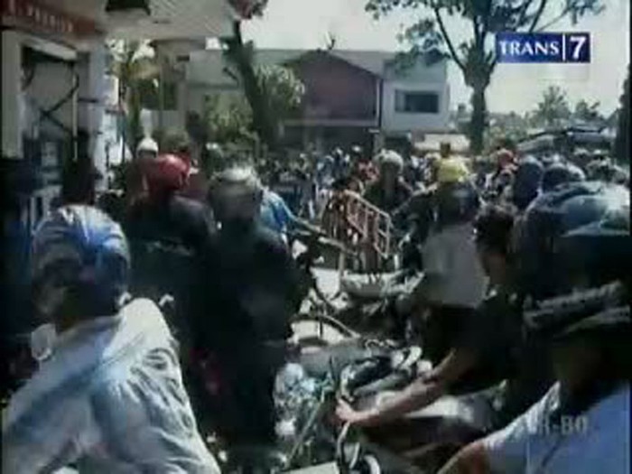 Subsidi Setengah Hati Bikin Panik Warga