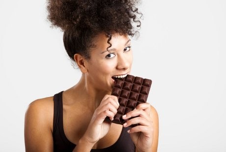 Ngemil Saat Diet Terasa Lebih Enak? Ini Dia Alasannya
