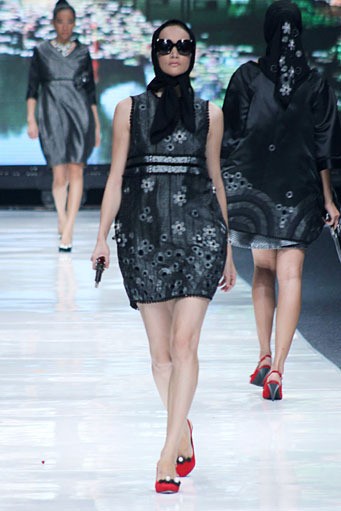 Yongki Budisutrisna Jepang. Jakarta Fashion Week 2013 at Plaza Senayan. Jakarta. [Foto: Mohammad Abduh/Wolipop]