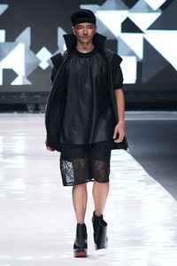 SPOUS by Priyo Oktaviano Ultra Mod. Jakarta Fashion Week 2013 at Plaza Senayan. Jakarta. [Foto: Mohammad Abduh/Wolipop]