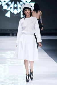SPOUS by Priyo Oktaviano Ultra Mod. Jakarta Fashion Week 2013 at Plaza Senayan. Jakarta. [Foto: Mohammad Abduh/Wolipop]
