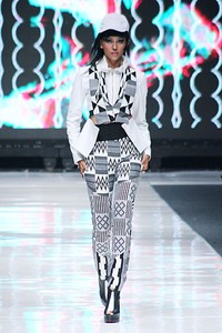 SPOUS by Priyo Oktaviano Ultra Mod. Jakarta Fashion Week 2013 at Plaza Senayan. Jakarta. [Foto: Mohammad Abduh/Wolipop]