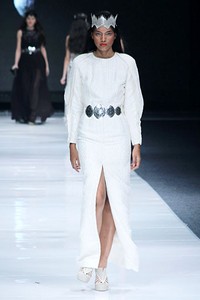 Sapto Djojokartiko, Spring/Summer 2013 Vastu Vidya. Jakarta Fashion Week 2013 at Plaza Senayan. Jakarta. [Foto: Mohammad Abduh/Wolipop]