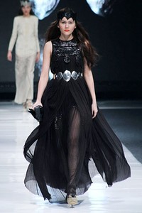 Sapto Djojokartiko, Spring/Summer 2013 Vastu Vidya. Jakarta Fashion Week 2013 at Plaza Senayan. Jakarta. [Foto: Mohammad Abduh/Wolipop]