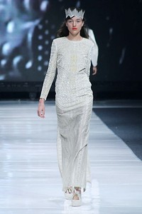 Sapto Djojokartiko, Spring/Summer 2013 Vastu Vidya. Jakarta Fashion Week 2013 at Plaza Senayan. Jakarta. [Foto: Mohammad Abduh/Wolipop]