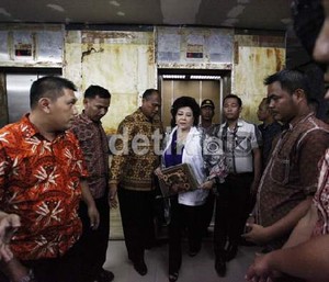 Hartati Minta Blokir Rekeningnya Dibuka untuk Bayar Gaji Buruh Pabrik