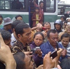 Jokowi Minta Warga Cilincing Tidak Panas, Disoraki Hore!