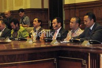 Komisi I DPR mendengarkan penjelasan Ridho Fahmi.