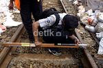 Perbaikan Rel Longsor di Cilebut Dikebut