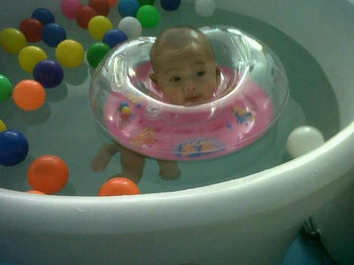 Wira Zenobio Yedda, 6 Bulan, Lelaki