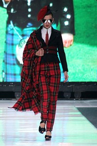 Adrianto Halim Skotlandia. Jakarta Fashion Week 2013 at Plaza Senayan. Jakarta. [Foto: Mohammad Abduh/Wolipop]