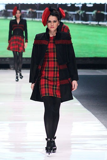 Adrianto Halim Skotlandia. Jakarta Fashion Week 2013 at Plaza Senayan. Jakarta. [Foto: Mohammad Abduh/Wolipop]