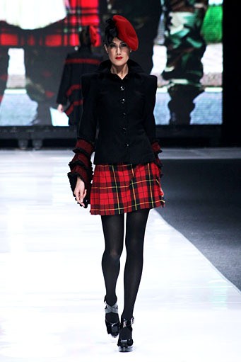 Adrianto Halim Skotlandia. Jakarta Fashion Week 2013 at Plaza Senayan. Jakarta. [Foto: Mohammad Abduh/Wolipop]