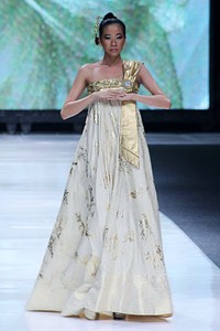 Liliana Lim Korea. Jakarta Fashion Week 2013 at Plaza Senayan. Jakarta. [Foto: Mohammad Abduh/Wolipop]