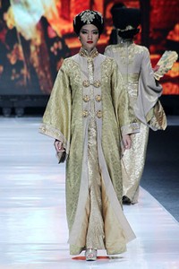 Syahreza Muslim China. Jakarta Fashion Week 2013 at Plaza Senayan. Jakarta. [Foto: Mohammad Abduh/Wolipop]