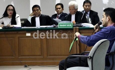 Angie ke Nazar: Anda Orang Terjahat di Atas Bumi!