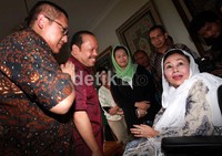 Selain meminta maaf, maksud kedatangan Sutan Bhatoeganaa ke rumah Gus Dur juga untuk bersilaturahmi.