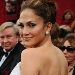 Jennifer Lopez Janji Sajikan Konser Spektakuler