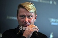 Hakkinen juga akan mempromosikan program sosial bernama 'Join The Pact' dan menyampaikan pesan 'Winners Always Stay in Control'.