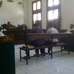 Penyidik dan Terdakwa Penembakan Bos Sekuriti Dikonfrontir