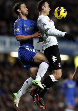 Dalam pertandingan ini, Chelsea tampil cukup dominan. Soccernet mencatat tim besutan Rafael Benitez itu melakukan penguasaan bola sebesar 60 persen, 17 kali melakukan tendangan ke arah gawang, tiga tepat sasaran, tapi tidak berbuah gol. Reuters/Stefan Wermuth