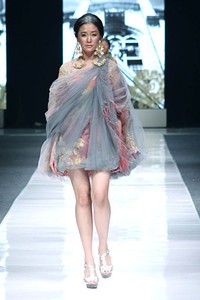 Rusly Tjohnardi Jakarta Fashion Week 2013 at Fashion Loft Plaza Senayan, Jakarta. [Foto: Mohammad Abduh/Wolipop]