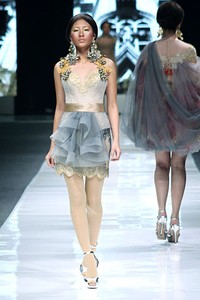 Rusly Tjohnardi Jakarta Fashion Week 2013 at Fashion Loft Plaza Senayan, Jakarta. [Foto: Mohammad Abduh/Wolipop]