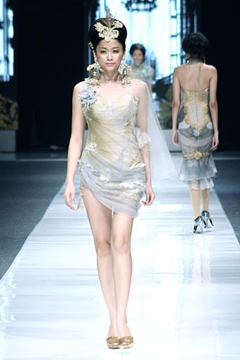 Rusly Tjohnardi Jakarta Fashion Week 2013 at Fashion Loft Plaza Senayan, Jakarta. [Foto: Mohammad Abduh/Wolipop]