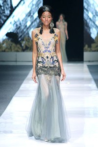 Rusly Tjohnardi Jakarta Fashion Week 2013 at Fashion Loft Plaza Senayan, Jakarta. [Foto: Mohammad Abduh/Wolipop]