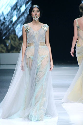 Rusly Tjohnardi Jakarta Fashion Week 2013 at Fashion Loft Plaza Senayan, Jakarta. [Foto: Mohammad Abduh/Wolipop]